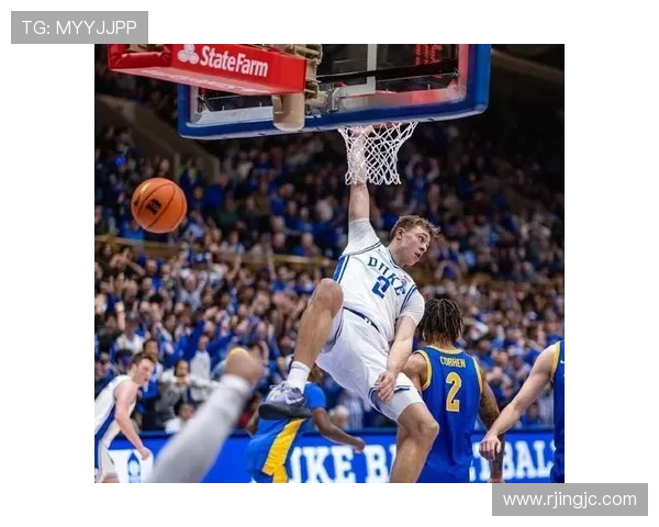 弗拉格当选NBA历史第二年轻状元秀身披32号球衣开启传奇新篇章 弗拉格当选NBA历史第二年轻状元秀身披32号球衣开启传奇新篇章