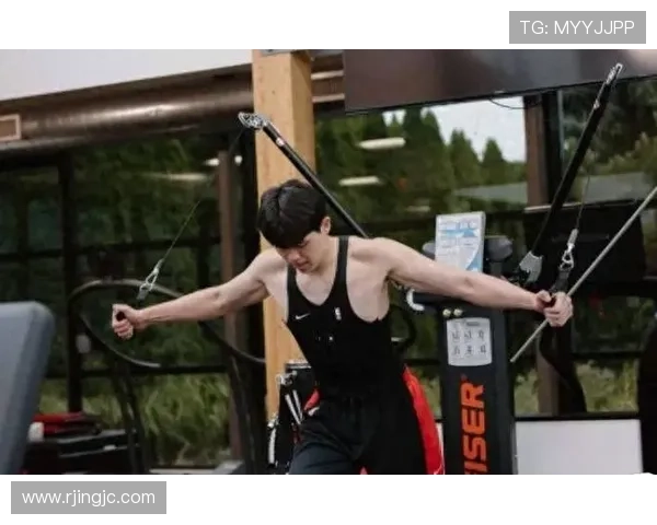 杨瀚森期待明日比赛发挥出色避免两分钟内被替换下场 杨瀚森期待明日比赛发挥出色避免两分钟内被替换下场